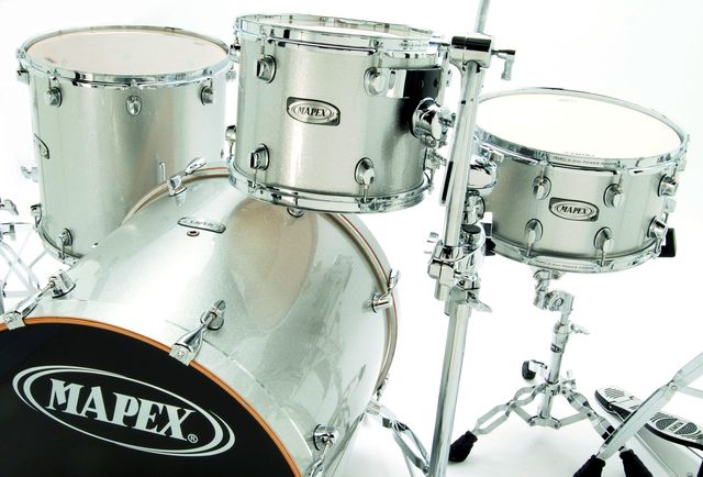 blank The all-maple shells are almost identical to those found on Mapex's top Orion range